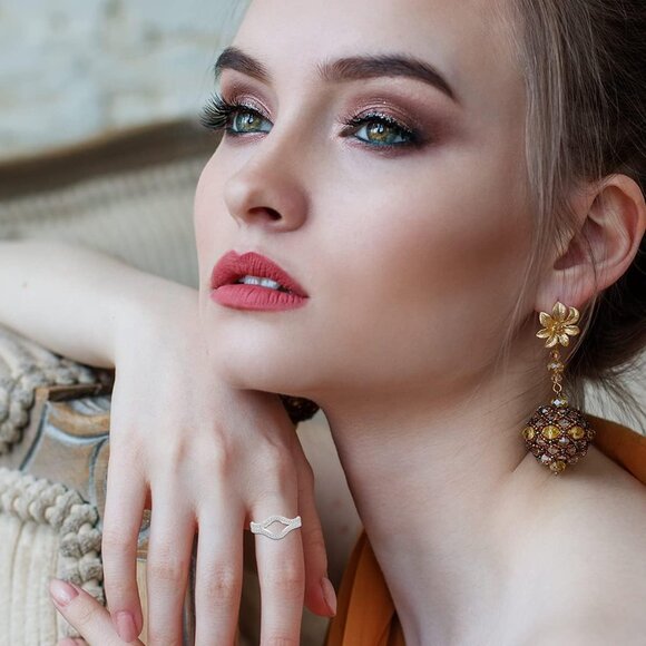 🆕 Women Silver Cubic ZIrconia Curved Stackable Rings Half Eternity Wedding Set - Picture 4 of 7